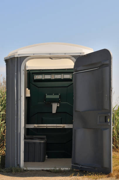 Best Porta potty rental near me  in Brook Park, OH